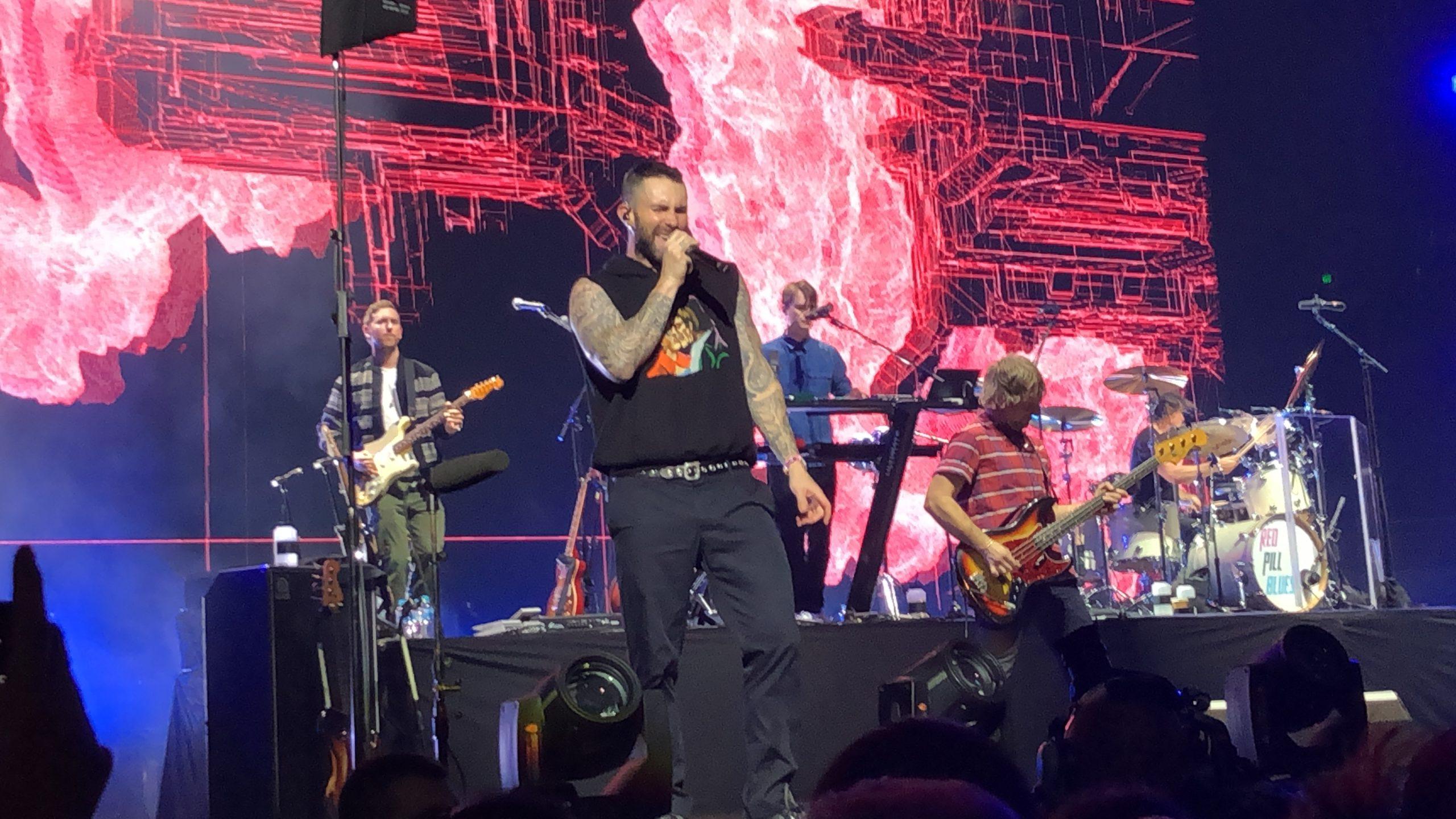 maroon-5-agitateur-media
