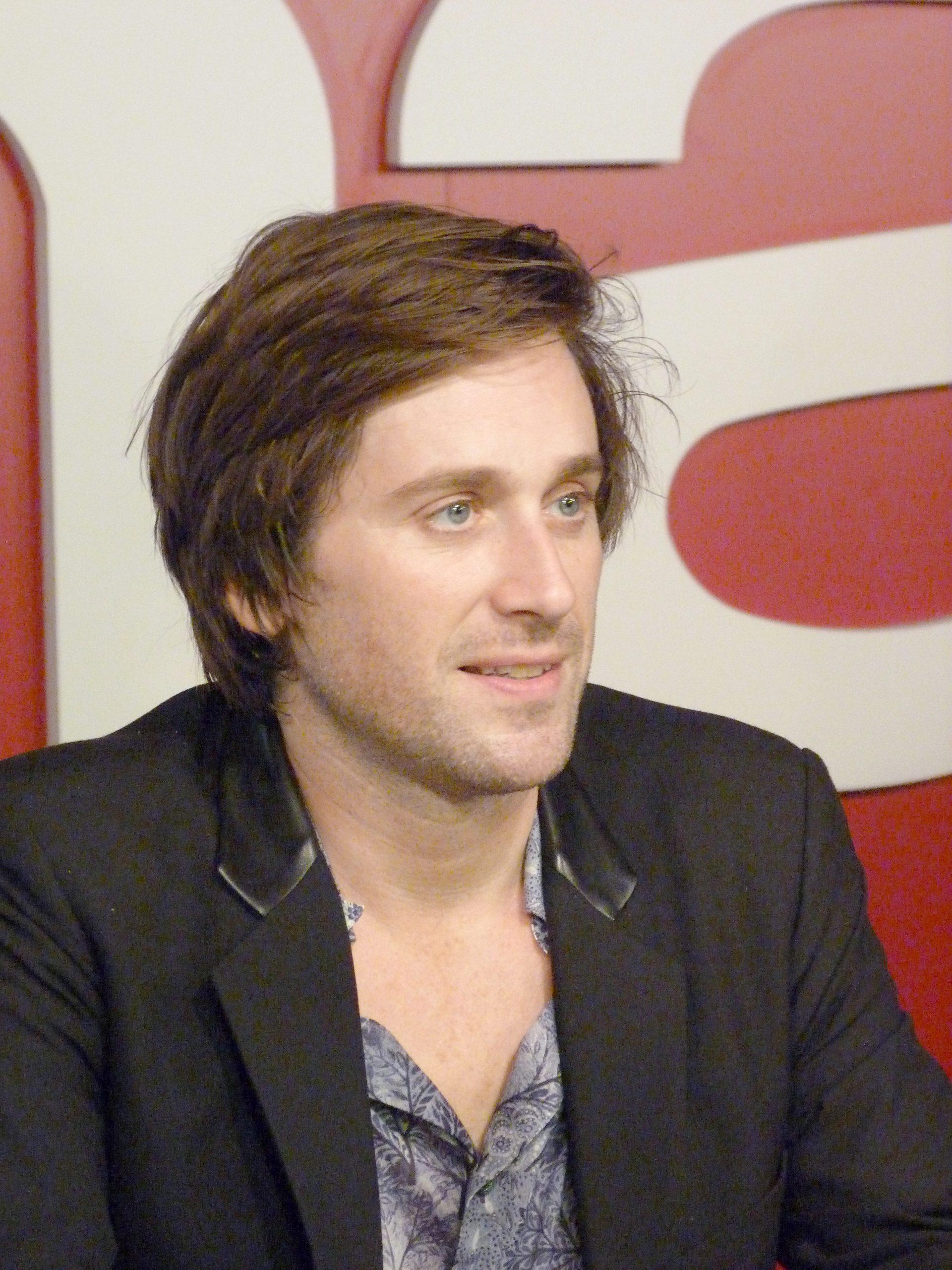 Thomas Dutronc - Agitateur Media