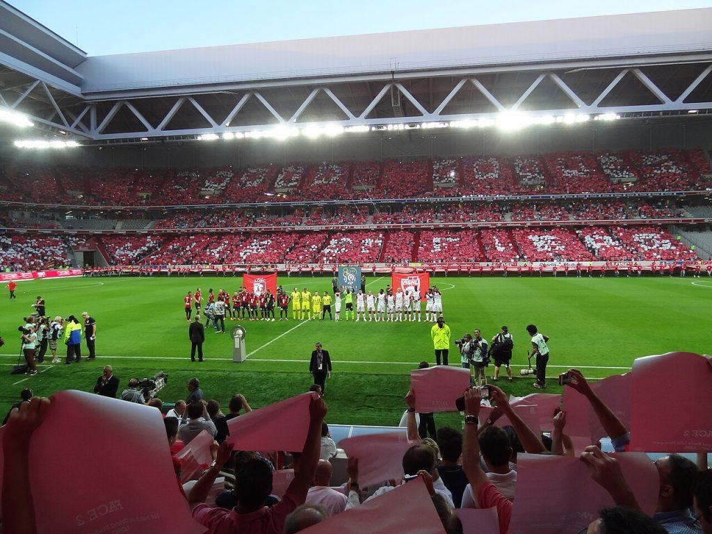 Le stade Pierre-Mauroy un soir de match du LOSC