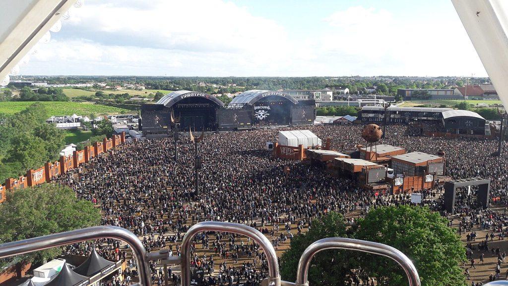 Le site du Hellfest vu de la grande roue