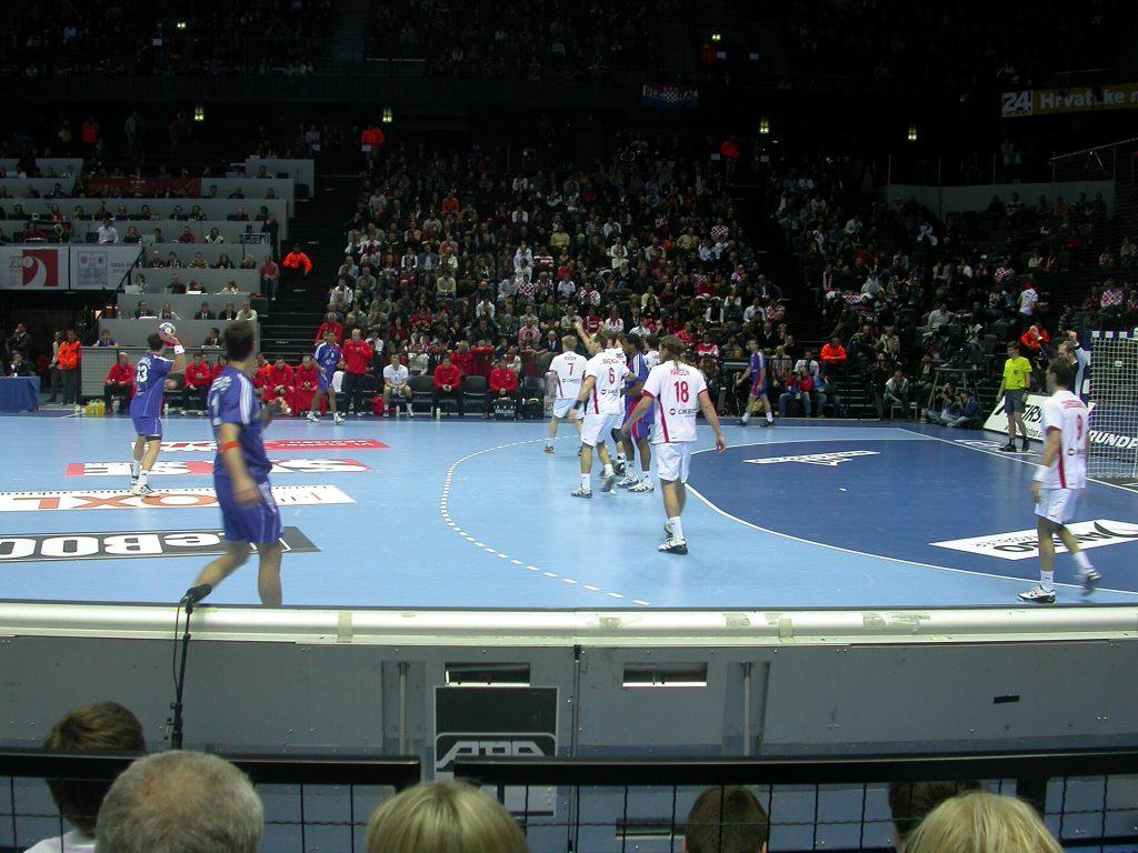 Phase de jeu lors d’un match de handball